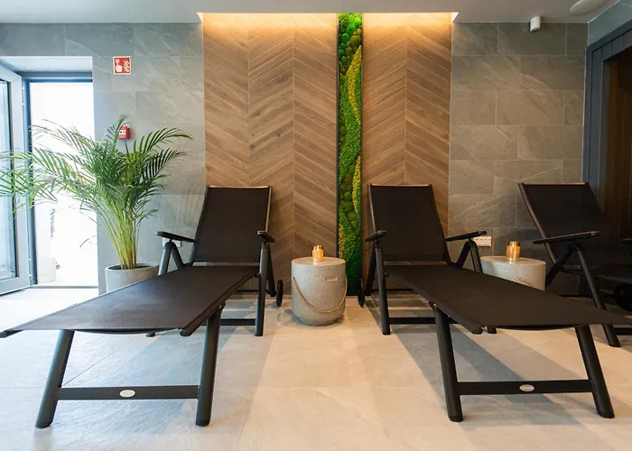 Rokusfalvy Borhotel Es Fogado